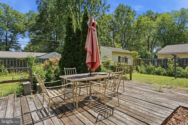 70 TALL PINE LN, Levittown, PA 19054