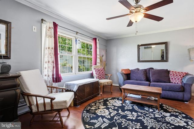 70 TALL PINE LN, Levittown, PA 19054