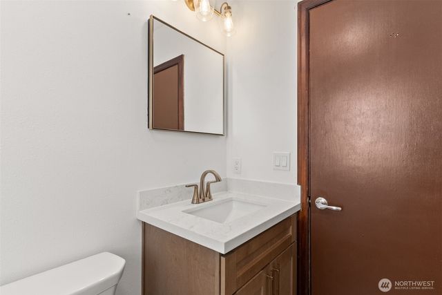 125 S 64th Street, Tacoma, WA 98408
