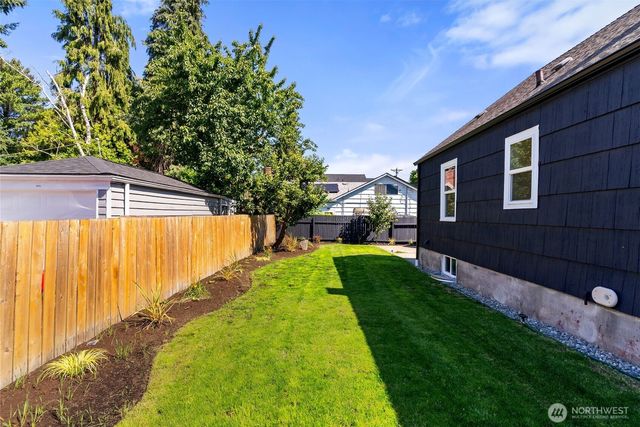 125 S 64th Street, Tacoma, WA 98408