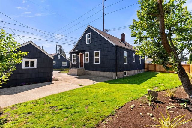 125 S 64th Street, Tacoma, WA 98408
