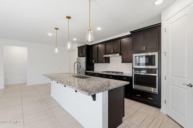 19824 W Exeter Boulevard, Litchfield Park, AZ 85340
