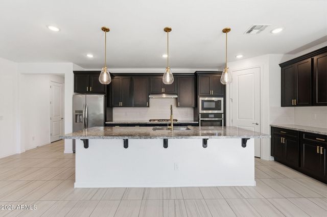 19824 W Exeter Boulevard, Litchfield Park, AZ 85340