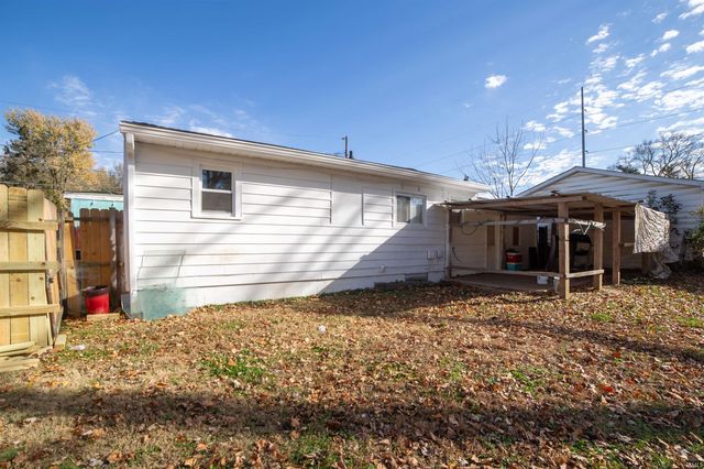 2039 Hicks Drive, Evansville, IN 47714