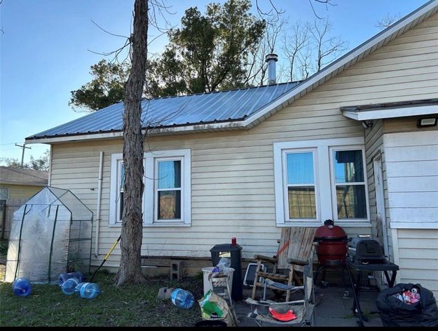 2923 Lilac Street, Pasadena, TX 77503