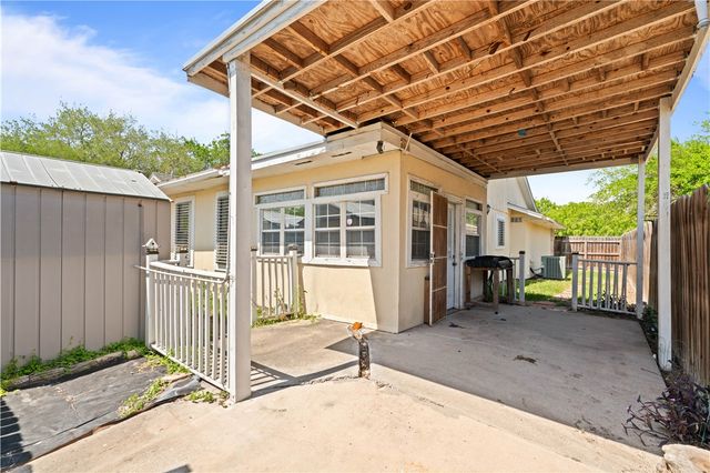 3101 Sylvan Crest Dr, Corpus Christi, TX 78415