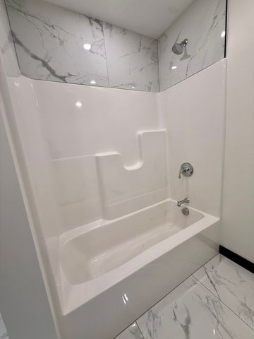 35 Greendale Ave A, Worcester, MA 01606