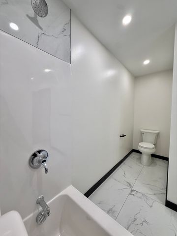 35 Greendale Ave A, Worcester, MA 01606