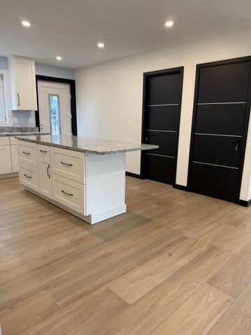 35 Greendale Ave A, Worcester, MA 01606