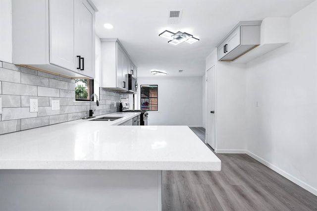 7607 Grape Street, Houston, TX 77074