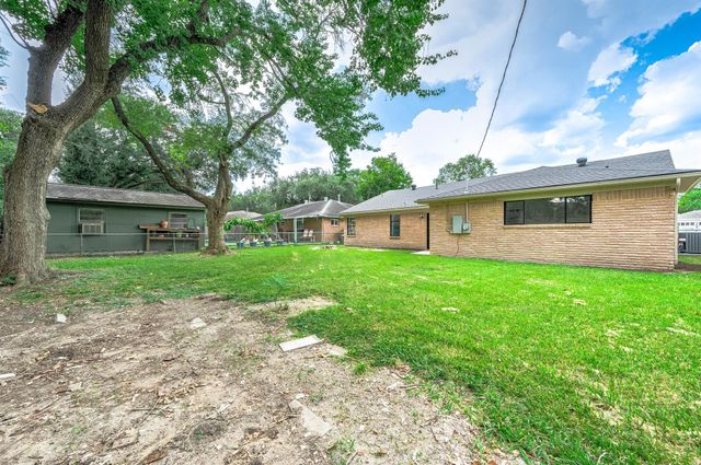 7607 Grape Street, Houston, TX 77074