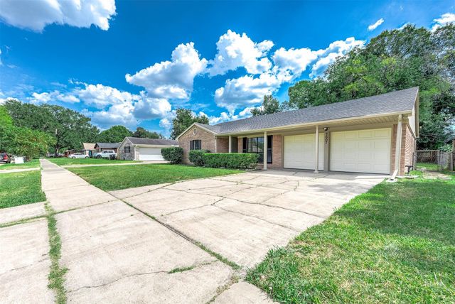 7607 Grape Street, Houston, TX 77074