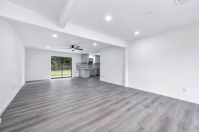 7607 Grape Street, Houston, TX 77074