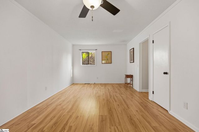 1201 Winding Way, Taylors, SC 29687