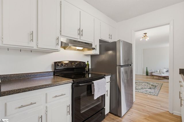 1201 Winding Way, Taylors, SC 29687