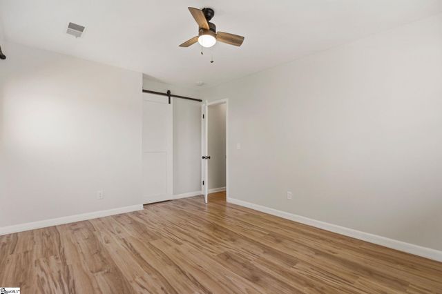 1201 Winding Way, Taylors, SC 29687