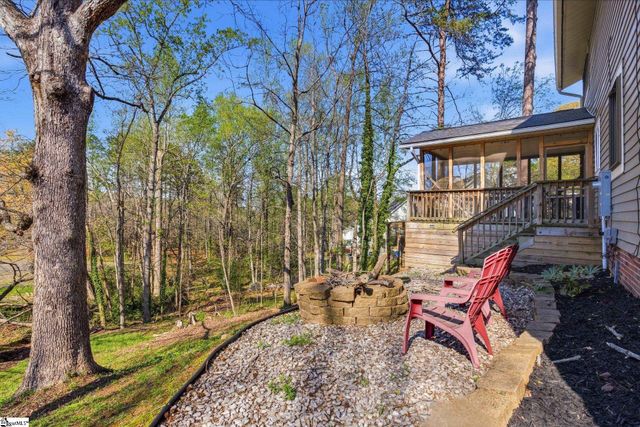 1201 Winding Way, Taylors, SC 29687