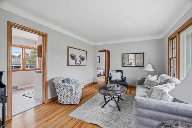 1234 Conway Street, Saint Paul, MN 55106