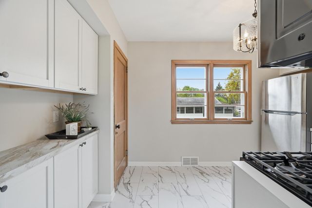 1234 Conway Street, Saint Paul, MN 55106