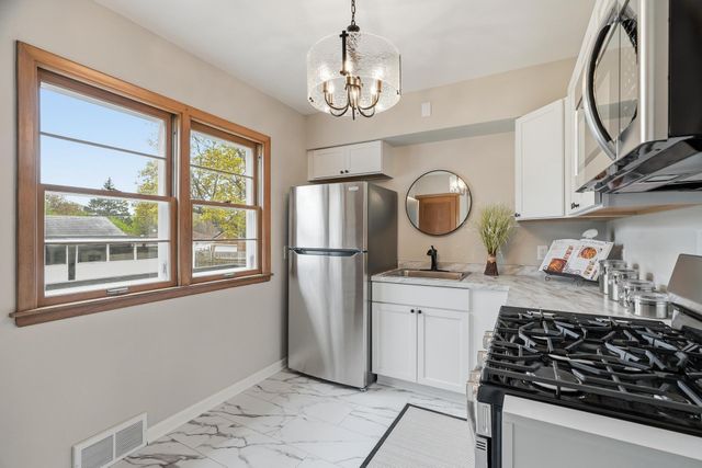 1234 Conway Street, Saint Paul, MN 55106