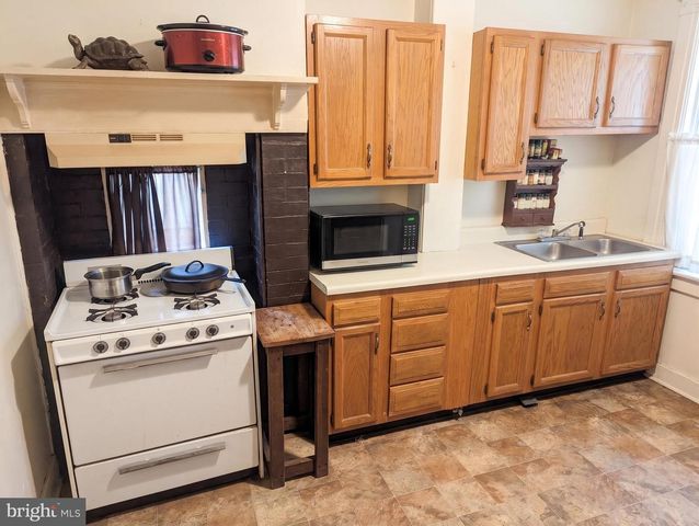 632 ROOSEVELT AVE, York, PA 17404