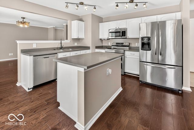 971 Shenandoah Way, Greenwood, IN 46143
