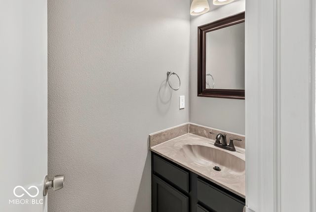 971 Shenandoah Way, Greenwood, IN 46143