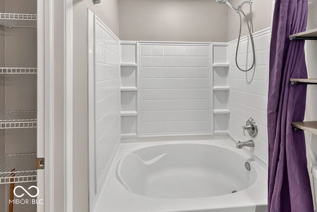 971 Shenandoah Way, Greenwood, IN 46143