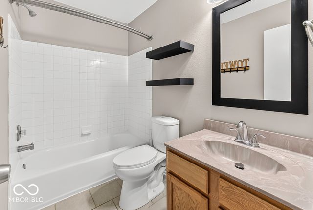 971 Shenandoah Way, Greenwood, IN 46143