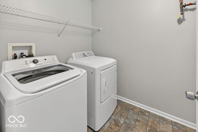 971 Shenandoah Way, Greenwood, IN 46143