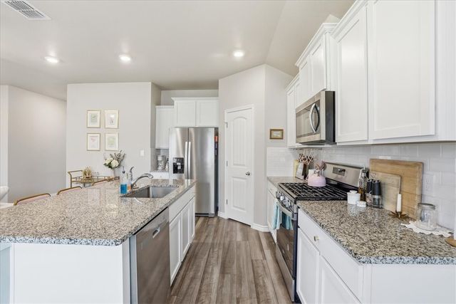 7909 Bronco Buster Dr, Corpus Christi, TX 78414