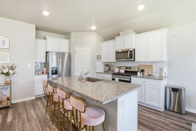 7909 Bronco Buster Dr, Corpus Christi, TX 78414