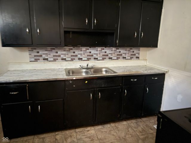 2866 Forest Manor Avenue, Indianapolis, IN 46218