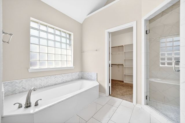 137 Shepherds Glen Road, Heath, TX 75032