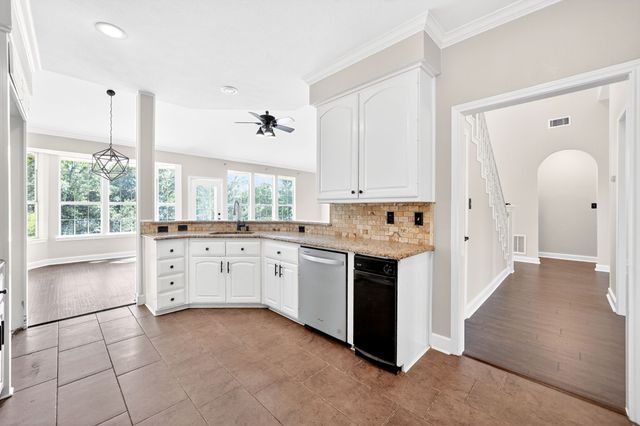 137 Shepherds Glen Road, Heath, TX 75032