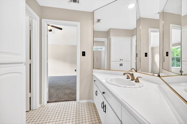 137 Shepherds Glen Road, Heath, TX 75032