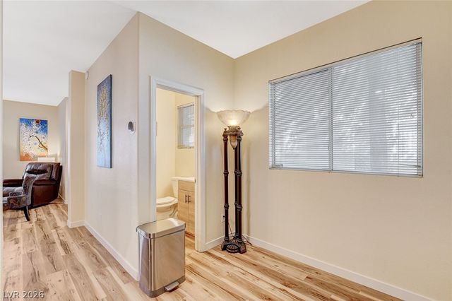 9924 La Paca Avenue, Las Vegas, NV 89117