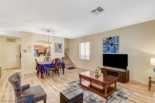 9924 La Paca Avenue, Las Vegas, NV 89117