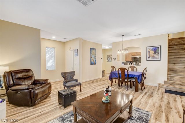 9924 La Paca Avenue, Las Vegas, NV 89117