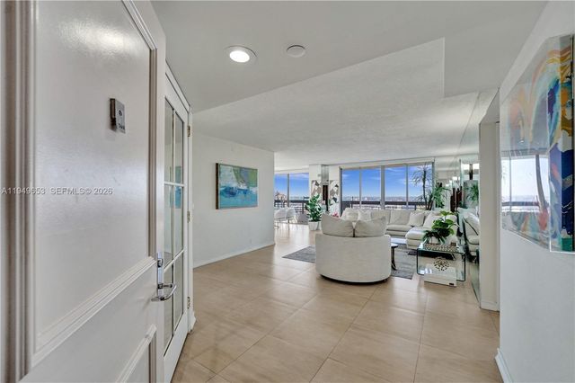 3500 Mystic Pointe Drive 3601, Aventura, FL 33180