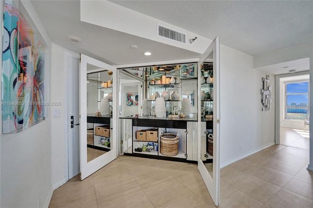 3500 Mystic Pointe Drive 3601, Aventura, FL 33180
