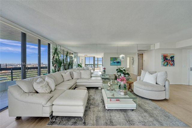 3500 Mystic Pointe Drive 3601, Aventura, FL 33180
