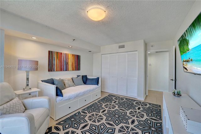 3500 Mystic Pointe Drive 3601, Aventura, FL 33180