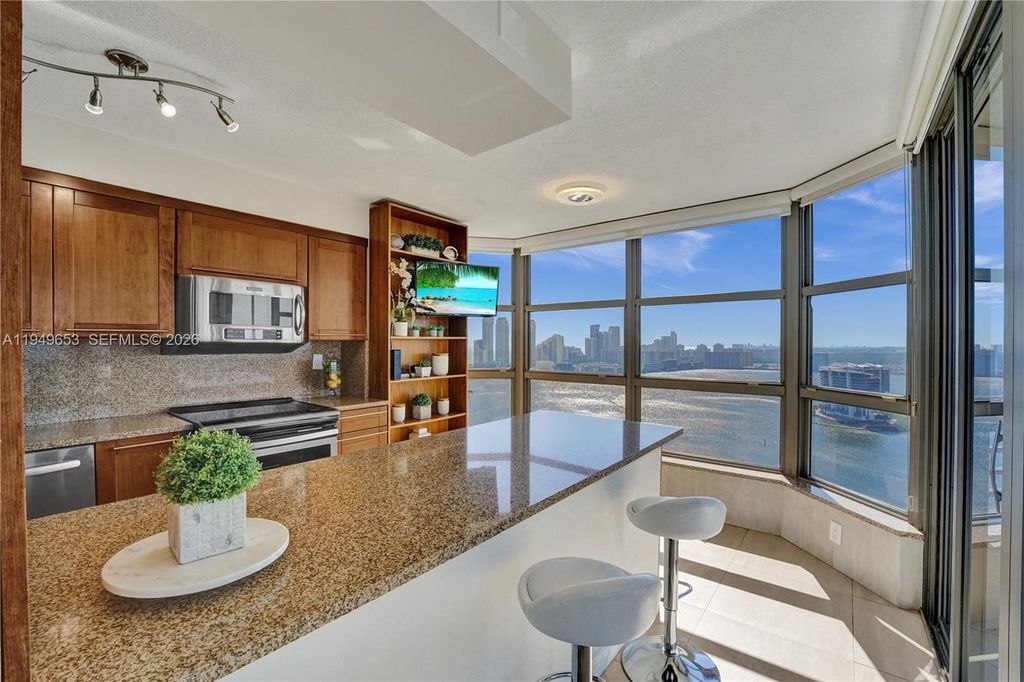 3500 Mystic Pointe Drive 3601, Aventura, FL 33180