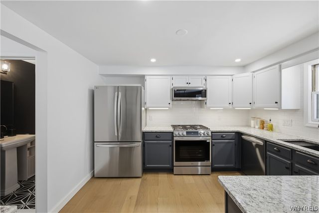 24 In The Woods Lane, West Seneca, NY 14224