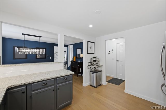 24 In The Woods Lane, West Seneca, NY 14224