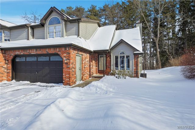 24 In The Woods Lane, West Seneca, NY 14224