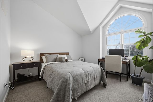 24 In The Woods Lane, West Seneca, NY 14224