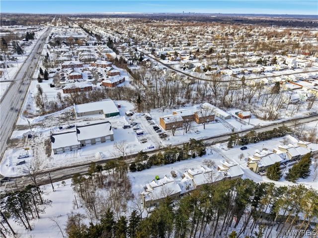 24 In The Woods Lane, West Seneca, NY 14224