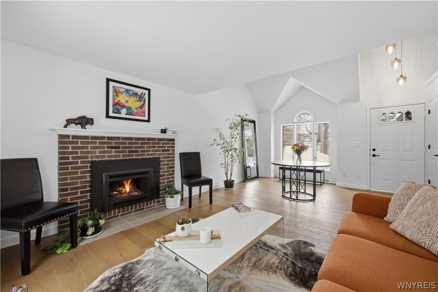 24 In The Woods Lane, West Seneca, NY 14224